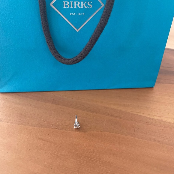 COPY - Authentic birks earring, only one! - Picture 4 of 4